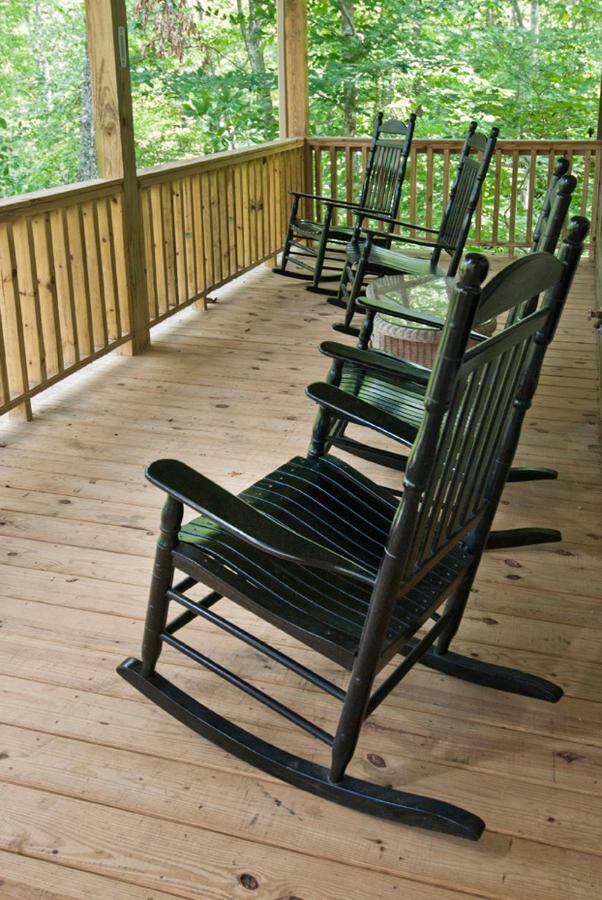The Dogwood Breeze Βίλα Aquone Εξωτερικό φωτογραφία